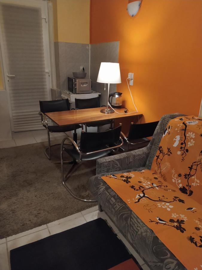 Cuki Apartment Budapest Luaran gambar