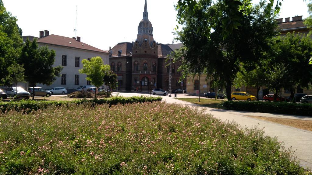 Cuki Apartment Budapest Luaran gambar